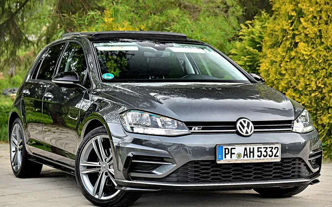 samochody osobowe Volkswagen Golf cena 79900 przebieg: 122420, rok produkcji 2020 z Brzozów